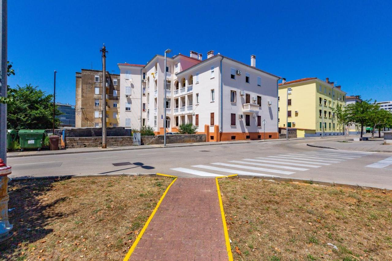Vale Apartment With Balcony Zadar Eksteriør billede
